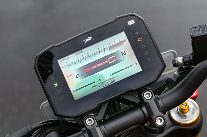 TVS Apache RTR 310 TFT dash